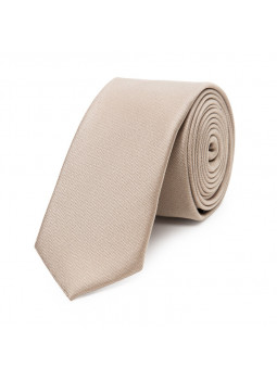 Cravate fine en pure soie lisse Cravate fine en pure soie lisse